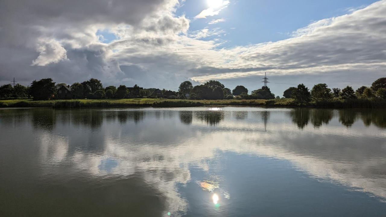 Hausboot Wangermeerblick شيلينغ المظهر الخارجي الصورة