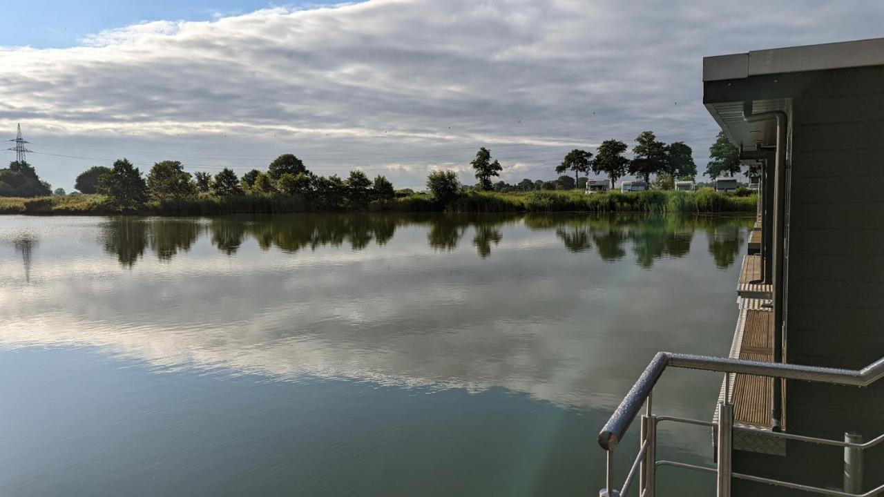 Hausboot Wangermeerblick شيلينغ المظهر الخارجي الصورة